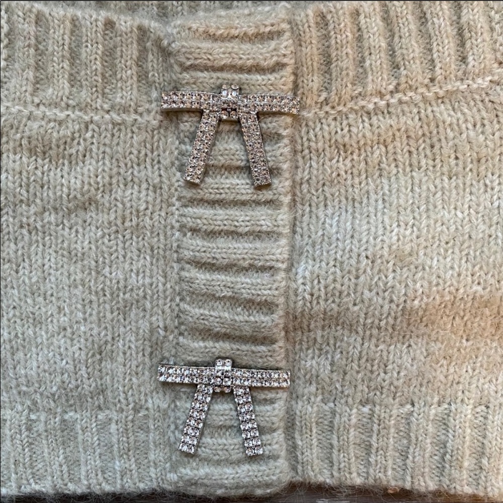 Matching Set - Knit Cardigan Top with Jewel Button - Picture 13 of 15